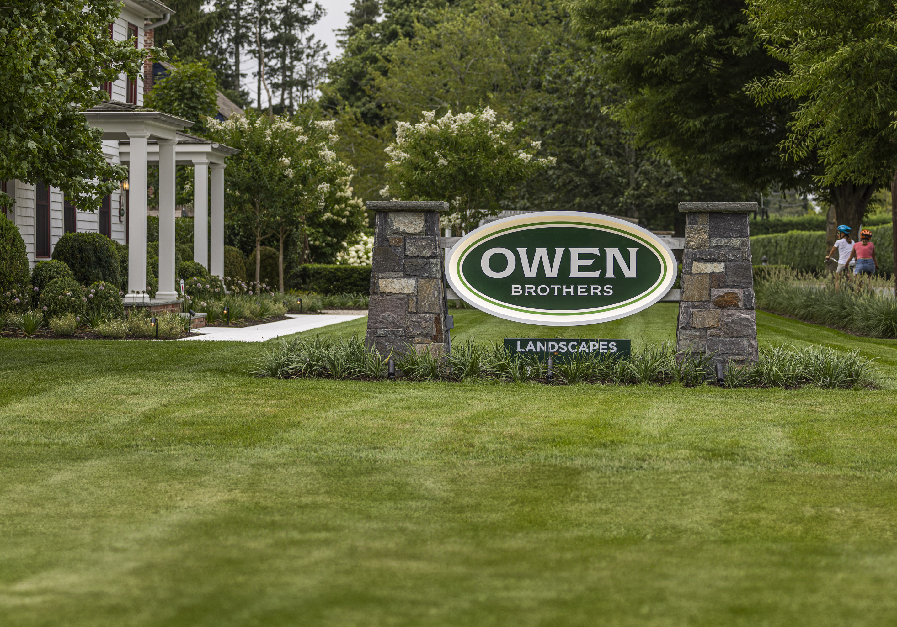 Owen Brothers Landscapes - photography by Graphic Image Group Inc.